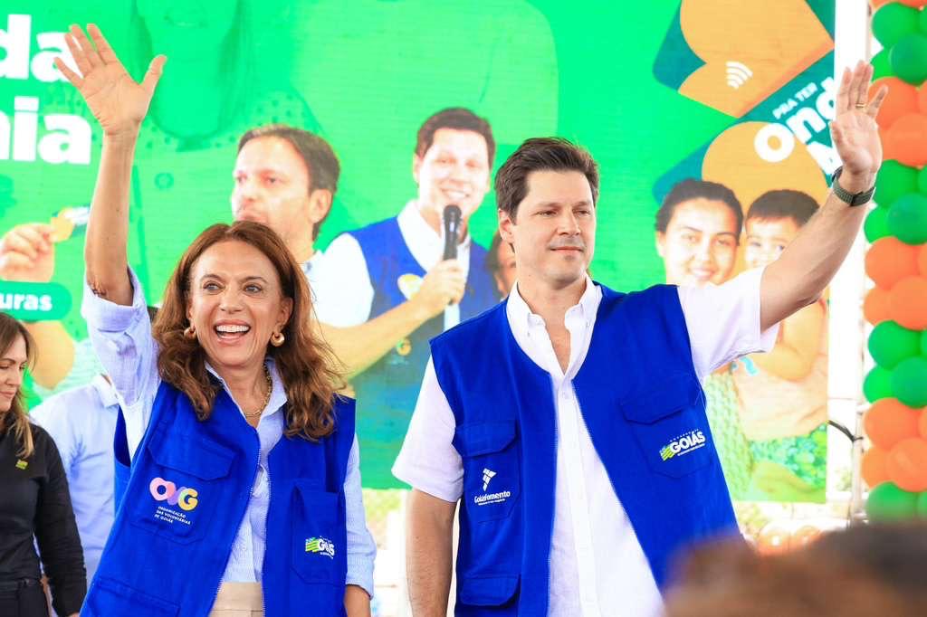 gracinha-caiado-e-vilela-entregam-aluguel-social-e-escrituras-em-goiania-e-aparecida