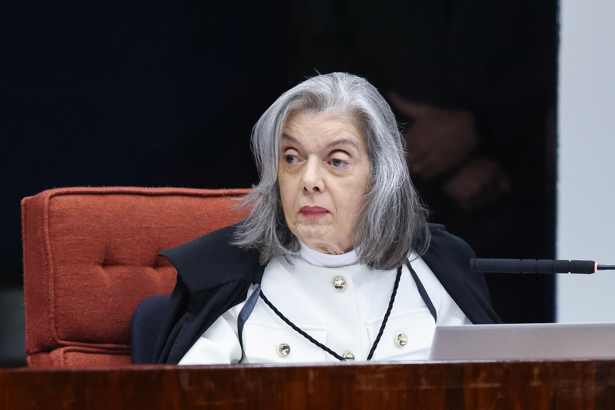 todos-sabem-minha-posicao-sobre-mulheres-no-stf,-diz-carmen-lucia