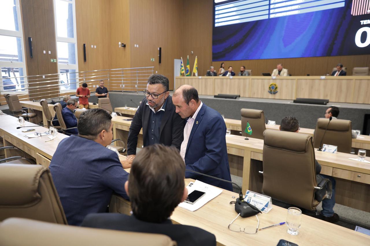 camara-de-aparecida-mantem-vetos-do-prefeito-a-projetos-de-vereadores