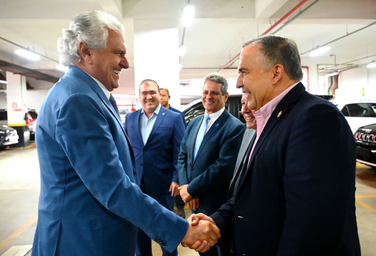 mabel-defende-permanencia-de-caiado-no-uniao-brasil-e-federacao-com-pp