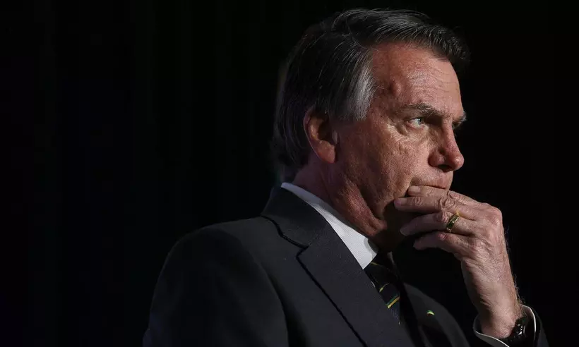 bolsonaro-cobra-maior-articulacao-de-siglas-de-direita-contra-lula-em-conversa-com-lider-do-pl