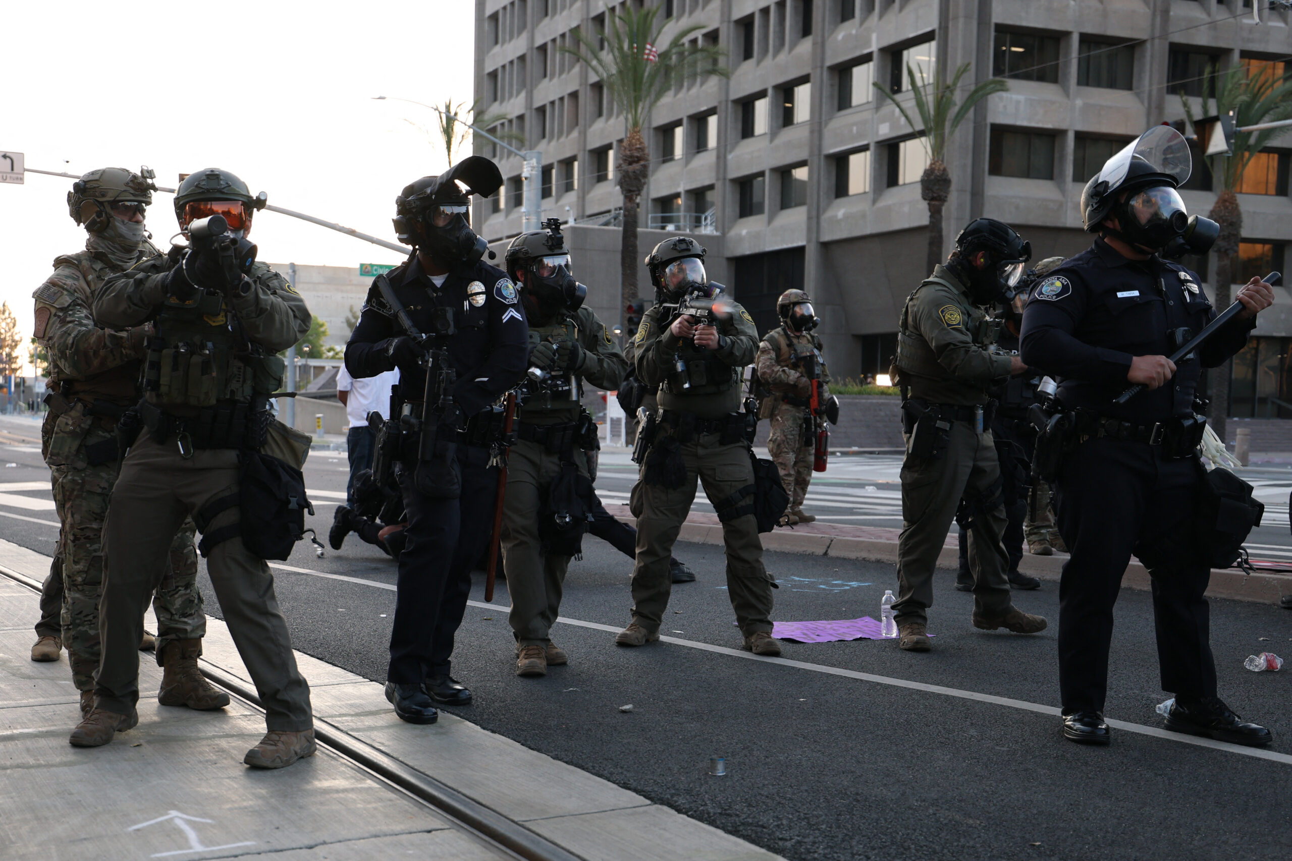 agentes-de-imigracao-dos-eua-prendem-adolescente-brasileiro-de-13-anos