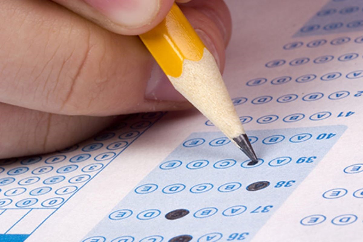 prefeitura-de-catalao-lanca-concurso-com-140-vagas-e-salarios-de-r$-9,9-mil