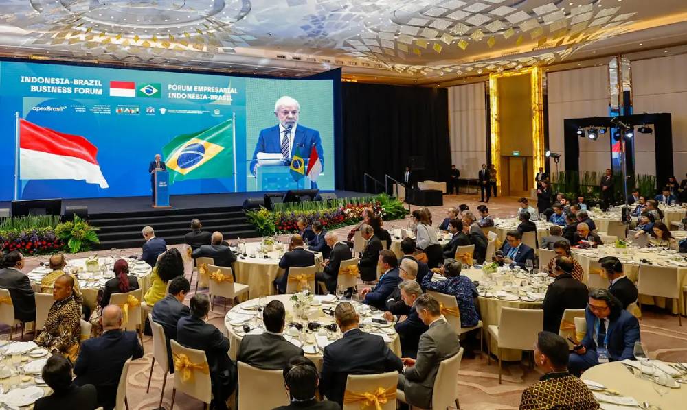 lula-defende-uso-de-moedas-locais-para-comercio-brasil-indonesia