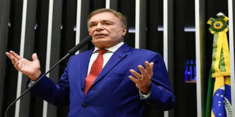 alvaro-dias-anuncia-saida-do-podemos:-‘sonhos-foram-sepultados’