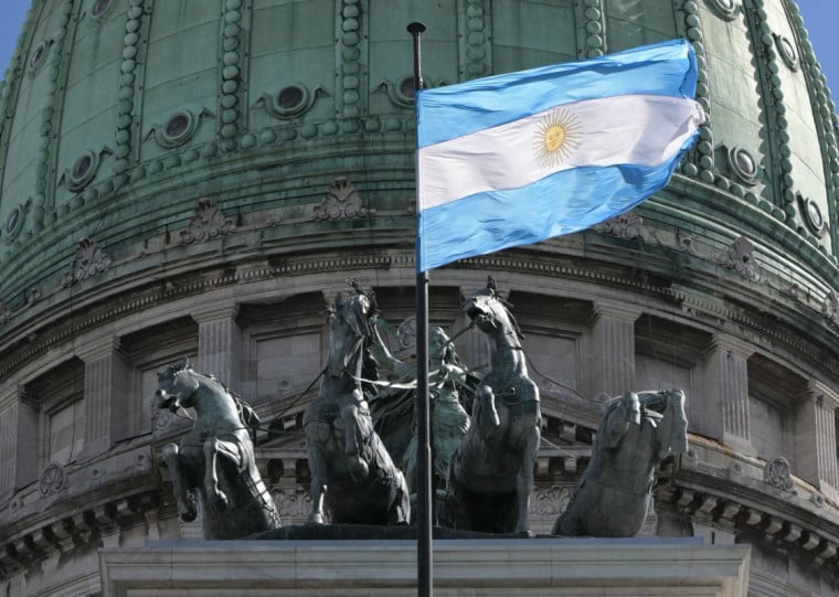 encerrada-a-votacao-legislativa-na-argentina;-resultados-parciais-comecam-as-21h
