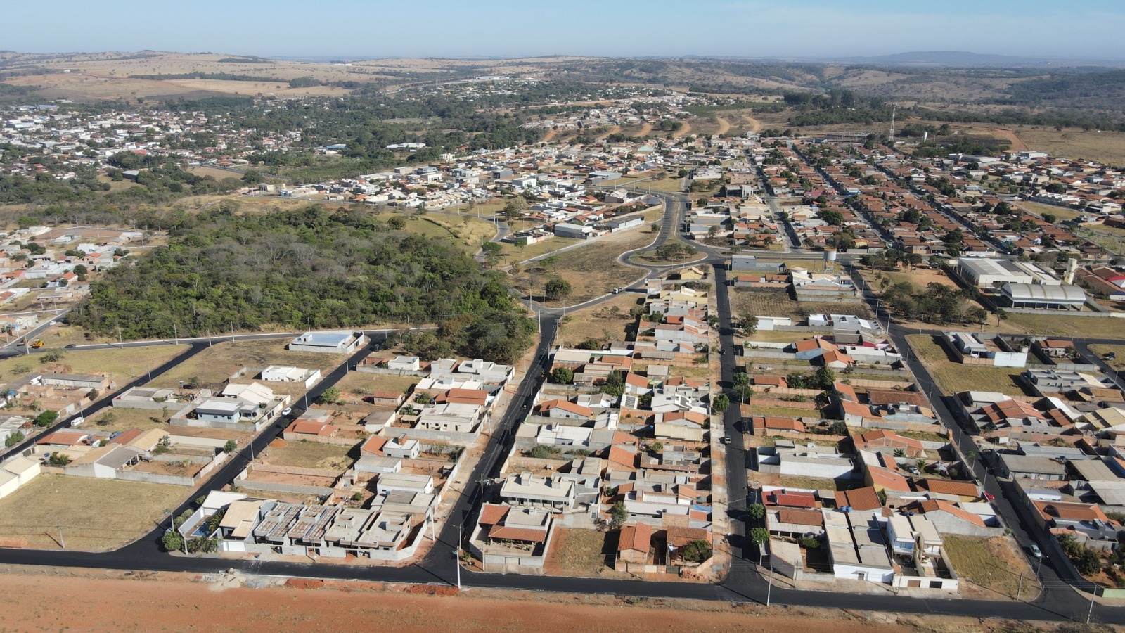 prefeitura-de-hidrolandia-conclui-recapeamento-de-98%-das-ruas-do-morada-do-sol-1-e-2