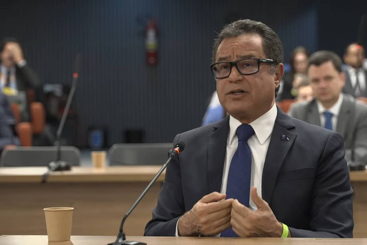 ex-comandante-da-marinha-questiona-penas-em-recurso-contra-condenacao