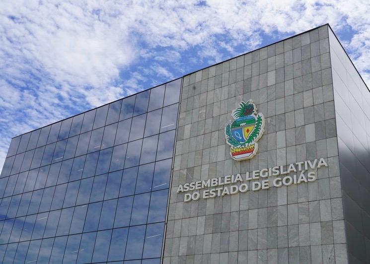 alego-lanca-concurso-com-101-vagas-e-salarios-de-ate-r$-10-mil