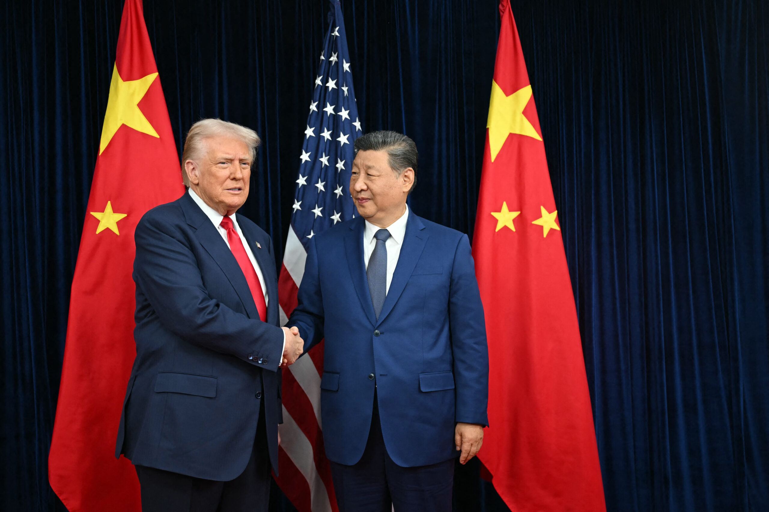 trump-classifica-xi-de-‘negociador-muito-duro’-em-reuniao-na-coreia-do-sul
