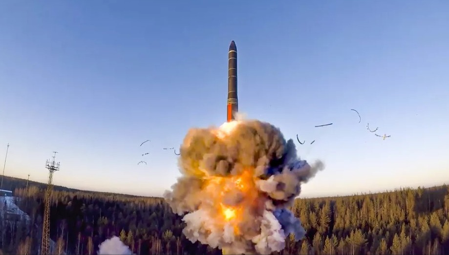 trump-ordena-testes-imediatos-de-armas-nucleares-em-resposta-a-russia-e-china