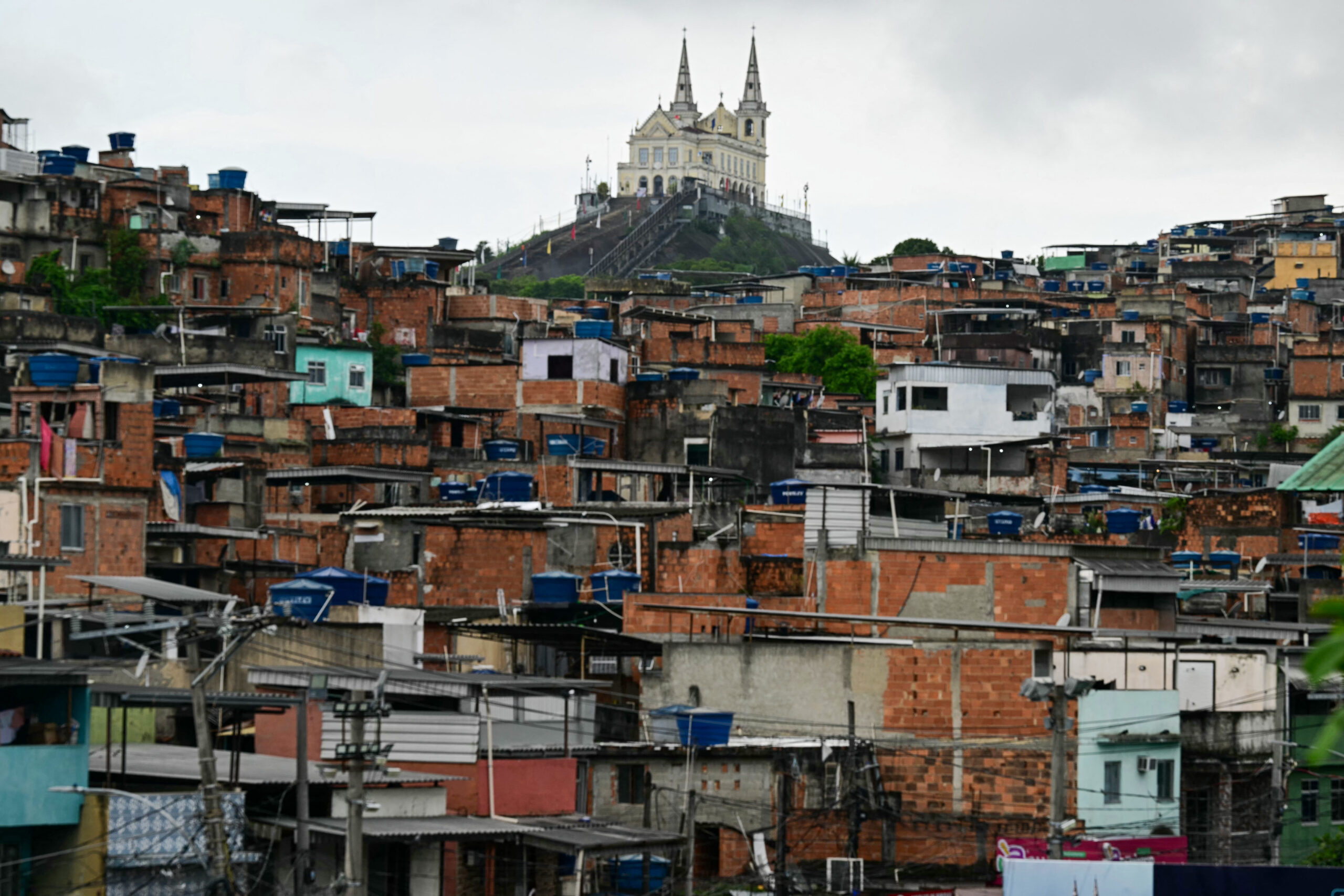 dominio-de-faccoes-desafia-estado,-e-reacao-integrada-e-dificil,-dizem-especialistas