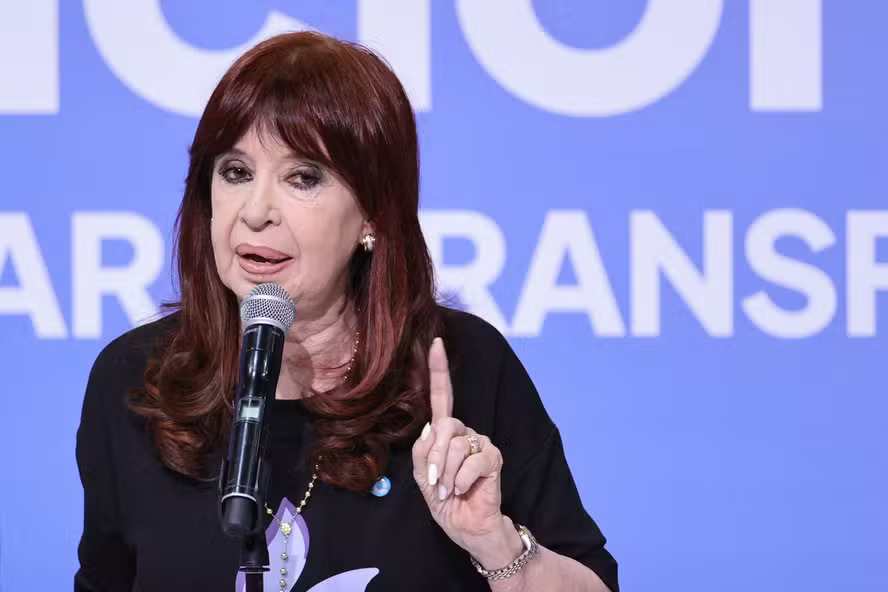 cristina-kirchner-leva-bronca-de-juiz-em-1o-dia-de-novo-julgamento-por-corrupcao