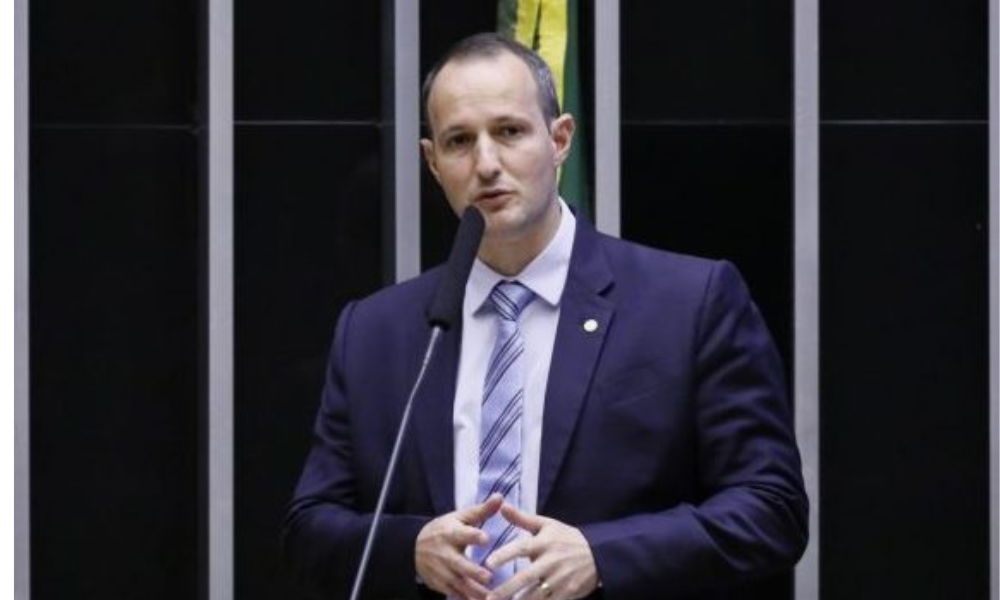 motta-acena-a-direita-e-anuncia-derrite-como-relator-de-pl-antifaccao-do-governo-lula