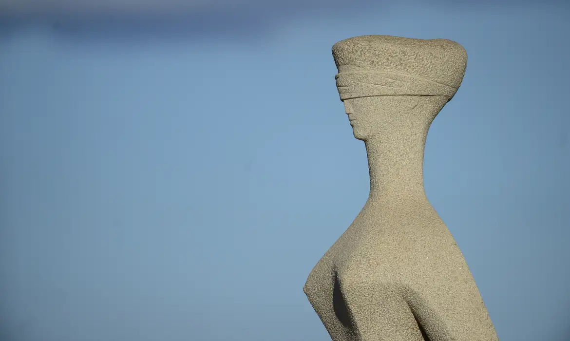 stf-discute-se-intervalo-estudantil-integra-jornada-de-trabalho-de-professores