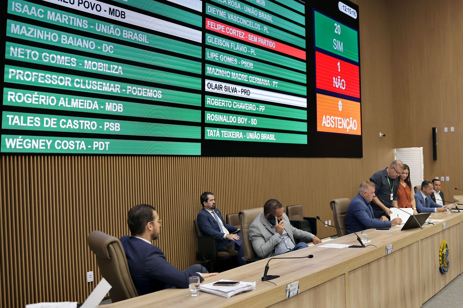 camara-de-aparecida-de-goiania-aprova-orcamento-de-2026-e-plano-plurianual