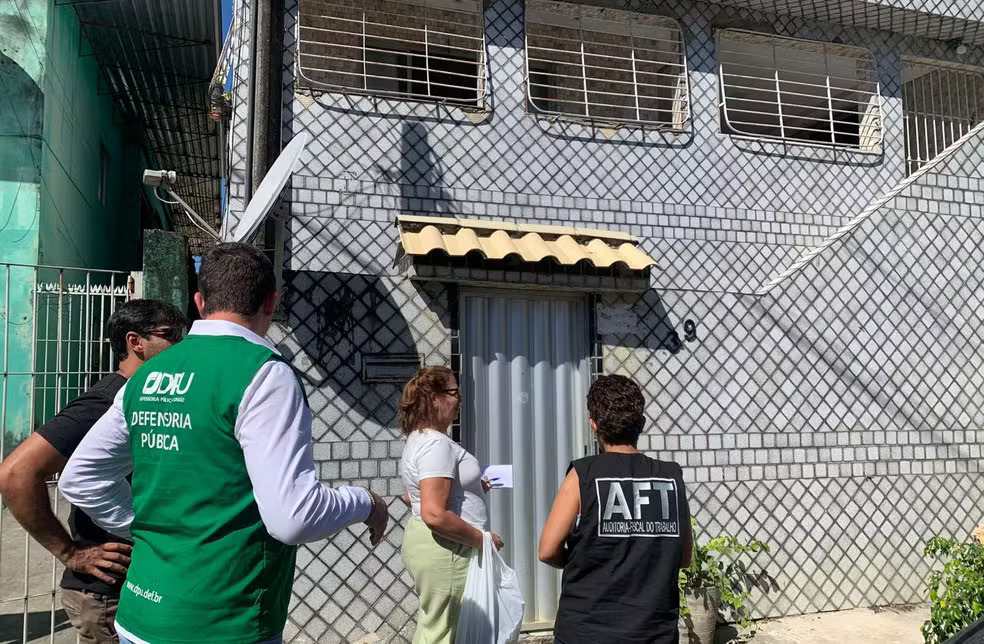 domestica-e-resgatada-apos-36-anos-em-condicao-analoga-a-escravidao-em-pe