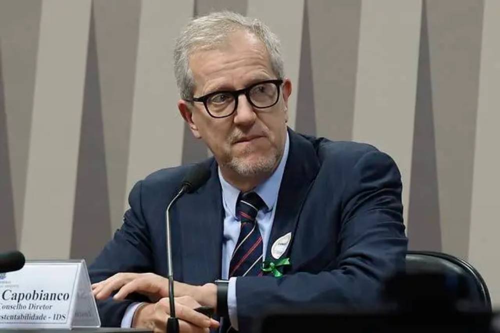 incendio-nao-deve-prejudicar-negociacoes-das-delegacoes,-diz-joao-paulo-capobianco