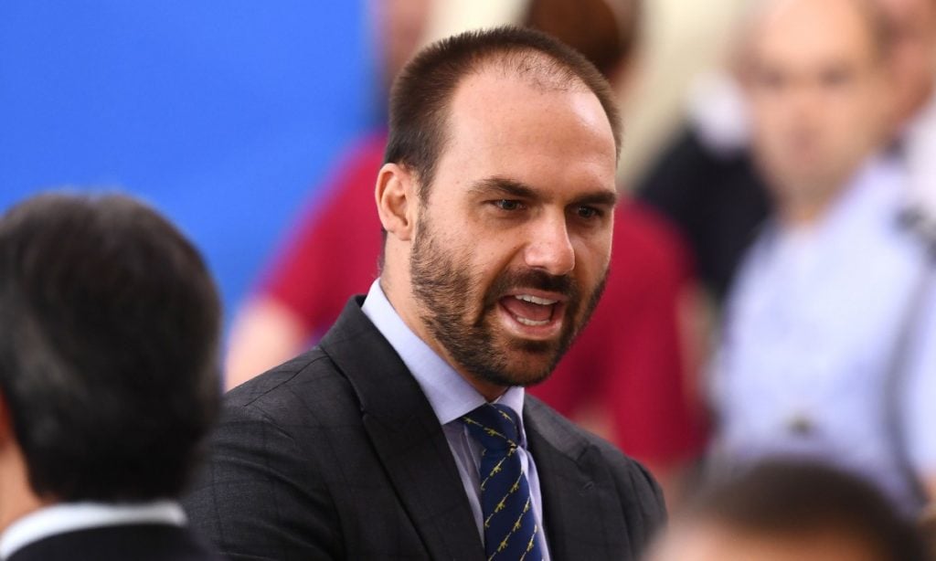 objetivo-de-moraes-e-matar-meu-pai,-diz-eduardo-bolsonaro-sobre-prisao