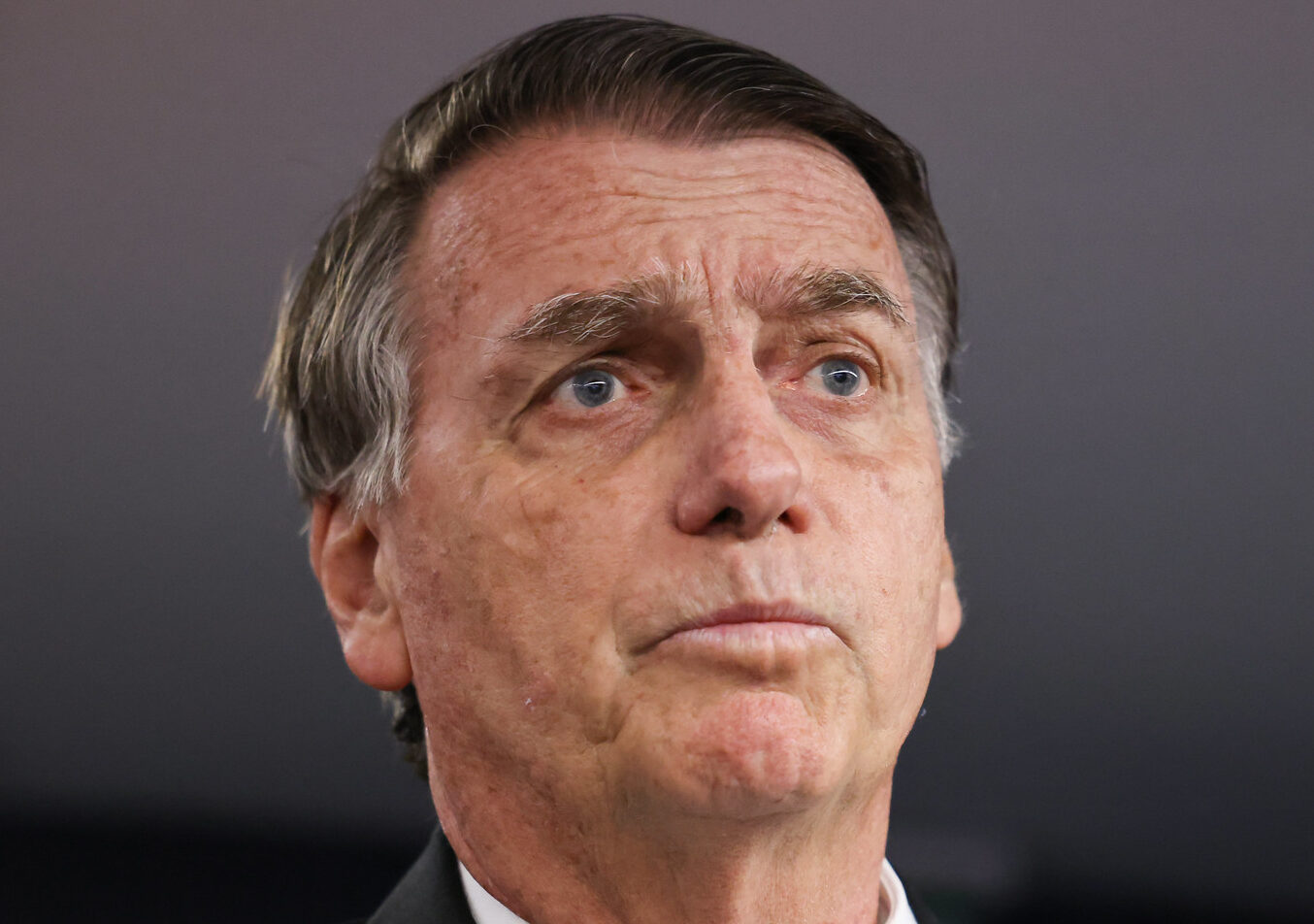 bolsonaro-pede-nulidade-e-absolvicao,-cita-voto-de-fux-e-questiona-transito-em-julgado