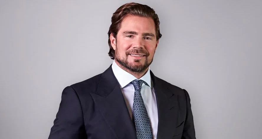 vorcaro-deixa-a-cadeia-com-tornozeleira-eletronica-e-impedido-de-realizar-operacoes-financeiras