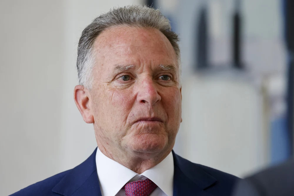 enviado-de-trump-chega-a-moscou-para-se-reunir-com-putin-ante-negociacoes-sobre-plano-de-paz