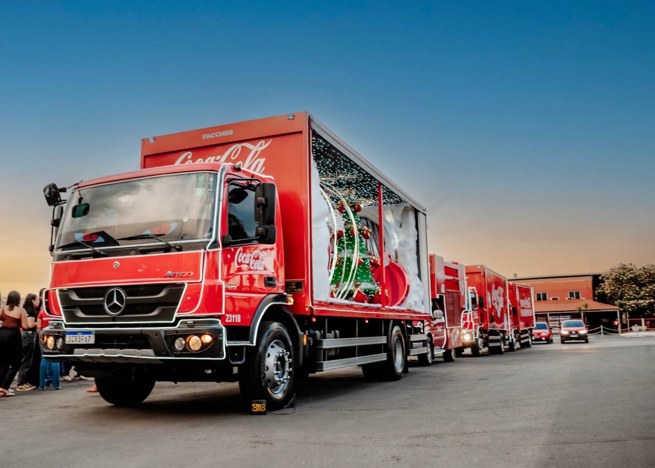 caravana-de-natal-da-coca-cola-passa-por-varias-cidades-em-goias
