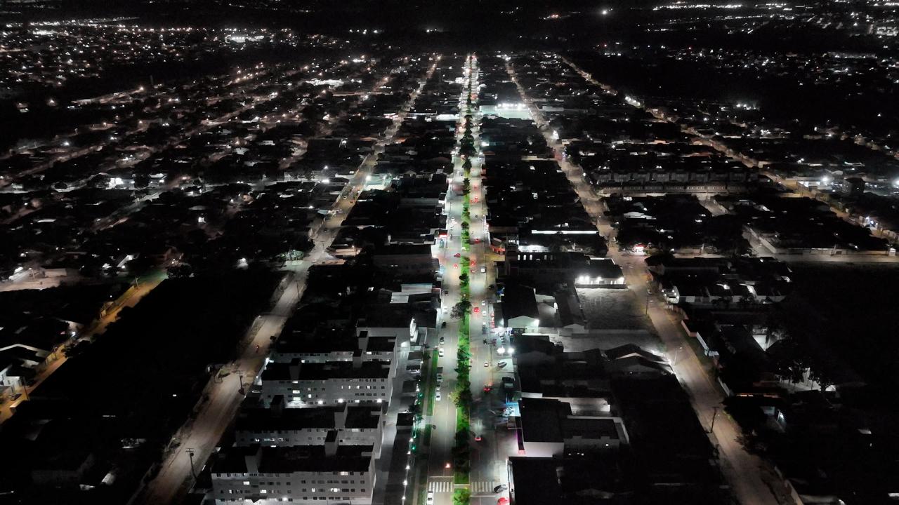 gestao-de-leandro-vilela-conclui-iluminacao-de-led-em-aparecida