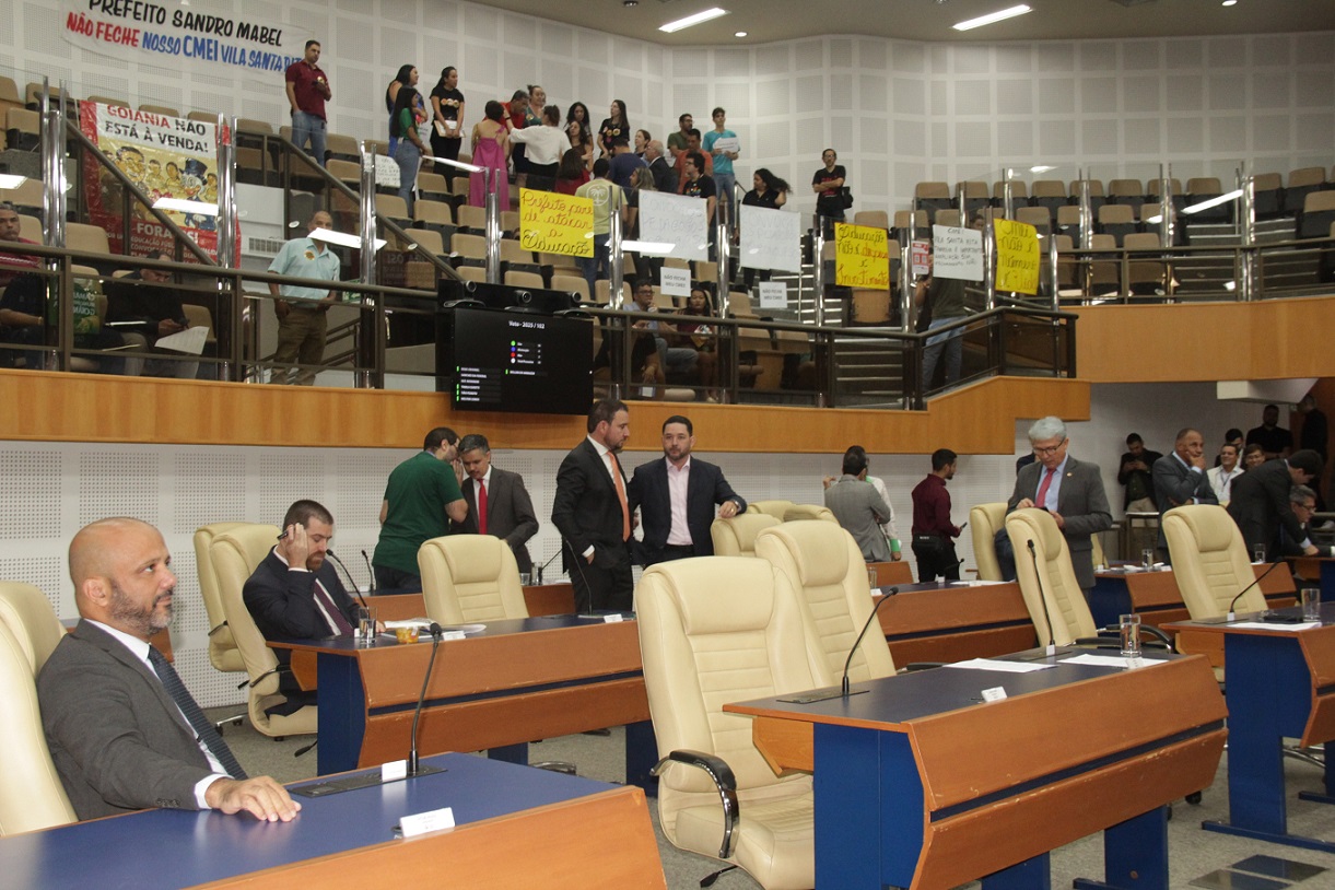 camara-de-goiania-sinaliza-novo-momento-na-relacao-com-mabel