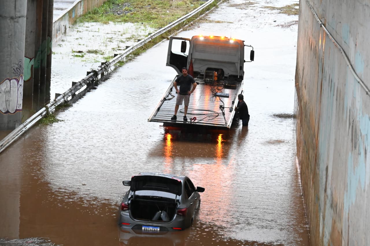 mabel-anuncia-r$-120-milhoes-para-minimizar-danos-na-marginal-botafogo