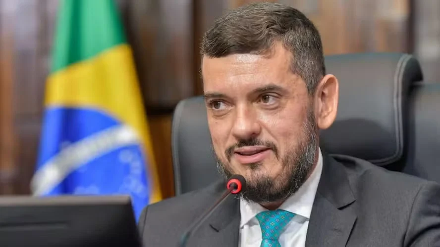 ‘nao-estou-aqui-para-entregar-colega,-nem-para-proteger’,-diz-bacellar-sobre-th-joias