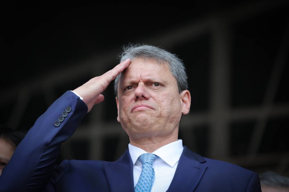 tarcisio-declara-apoio-a-flavio,-mas-diz-que-direita-tera-mais-candidatos-em-2026