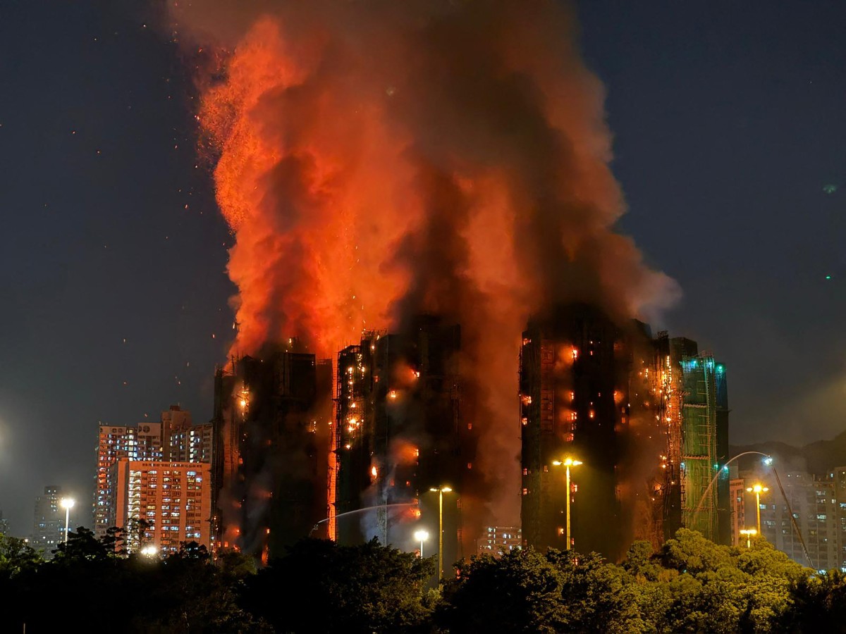 numero-de-mortos-no-incendio-em-hong-kong-sobe-para-160