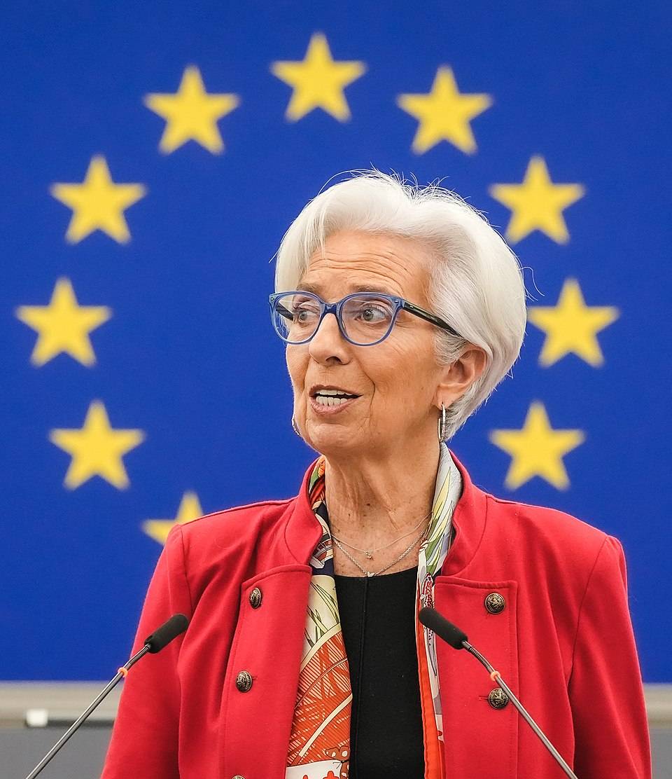 lagarde-diz-que-bce-pode-revisar-projecoes-para-cima-e-reforca-foco-na-inflacao-e-na-economia
