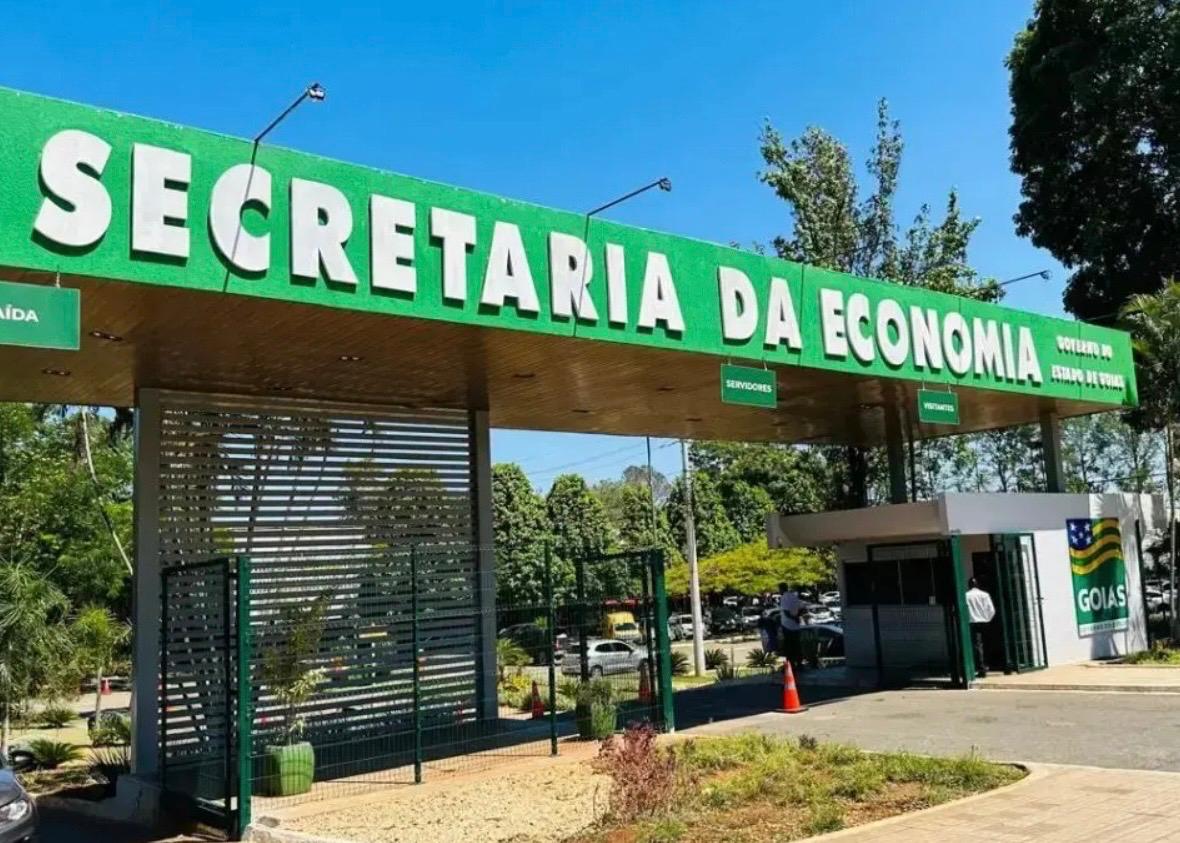 sefaz-go-lanca-edital-com-75-vagas-para-auditor-fiscal-e-salario-de-r$-28,5-mil