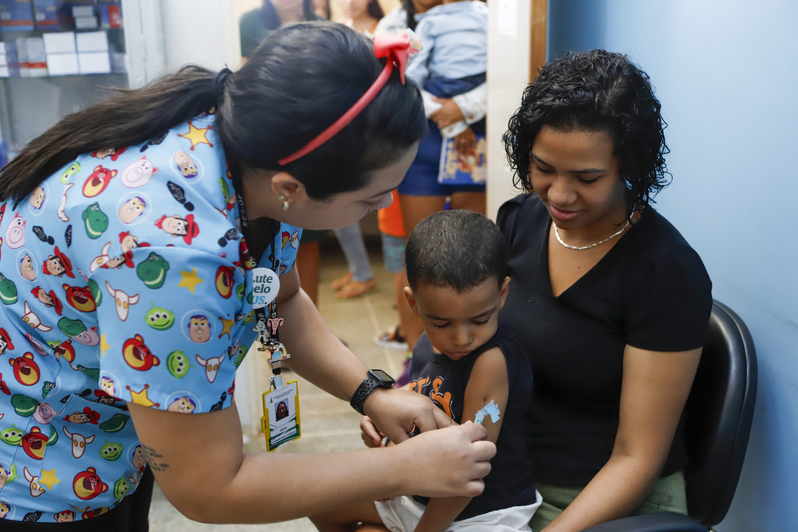 saude-alerta-para-baixa-cobertura-vacinal-de-triplice-viral,-poliomielite,-influenza-e-covid-19