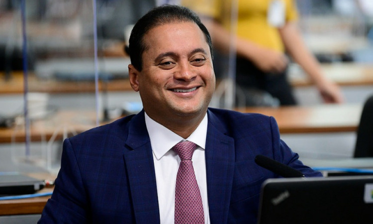 vice-lider-do-governo-e-alvo-de-buscas-e-no-2-da-previdencia-e-preso-pela-pf