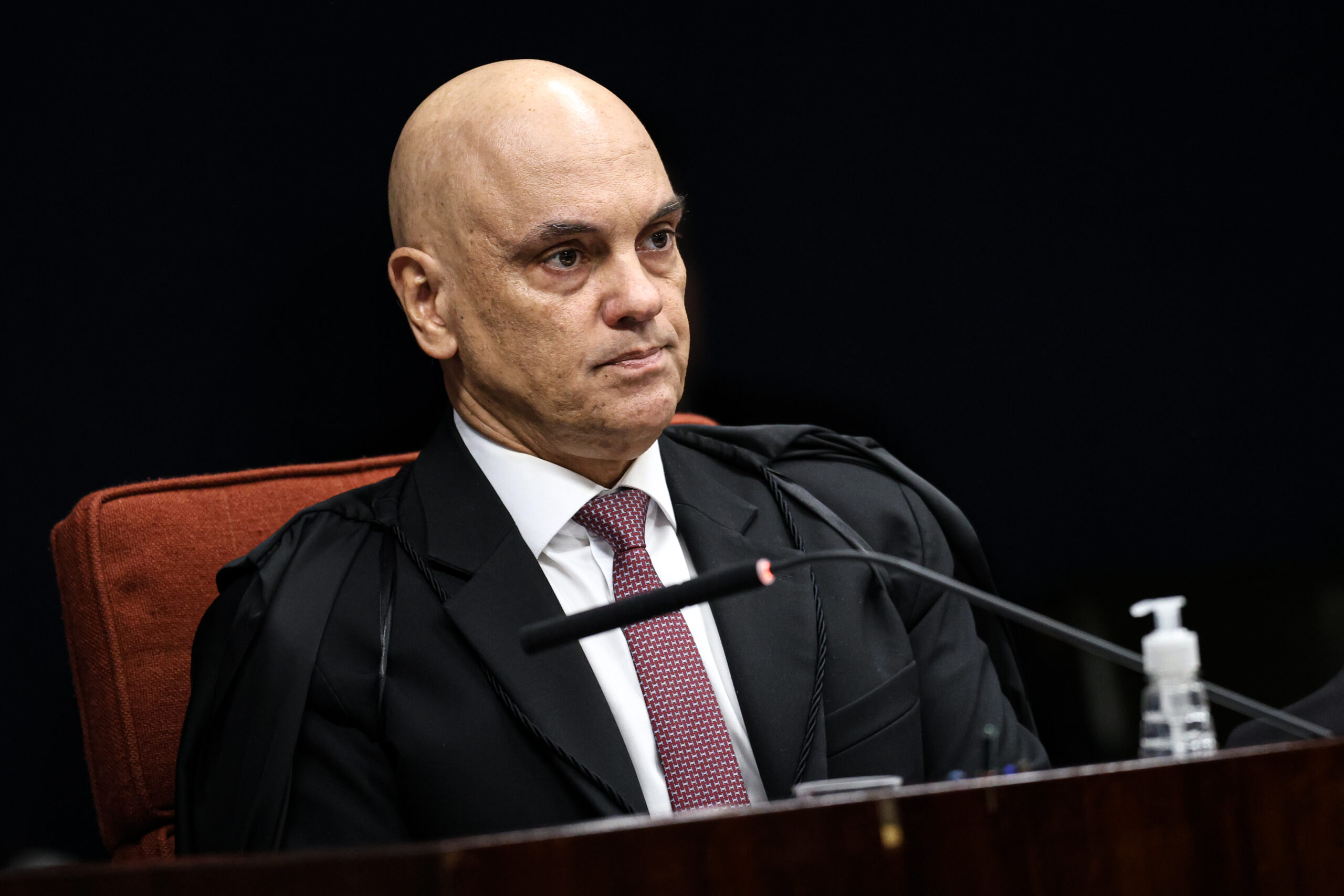 trama-golpista:-moraes-determina-retomada-de-processo-contra-ramagem