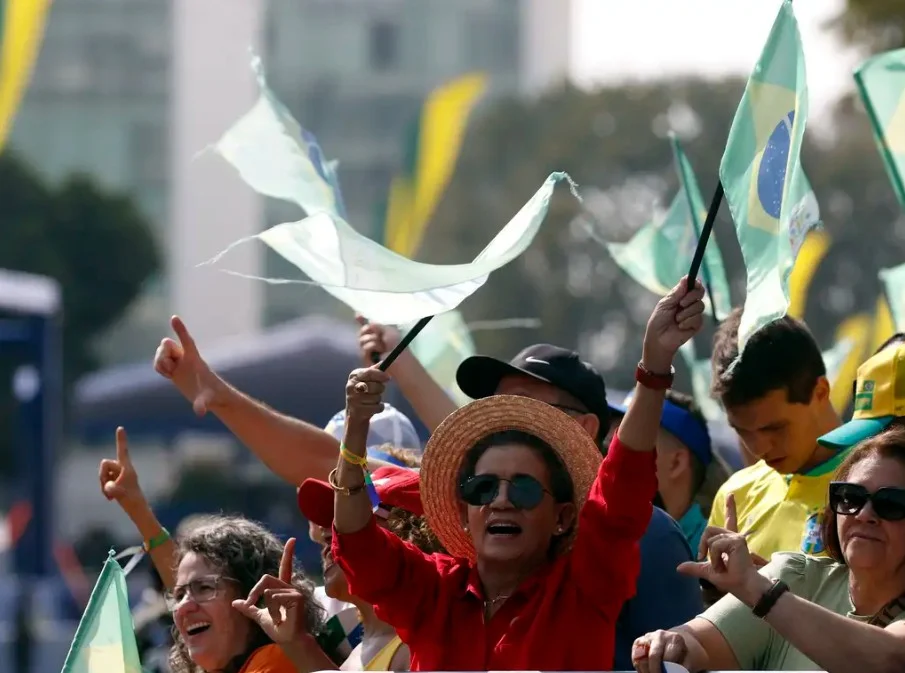 datafolha:-petismo-predomina-entre-catolicos-(48%)-e-bolsonarismo-entre-evangelicos-(47%)