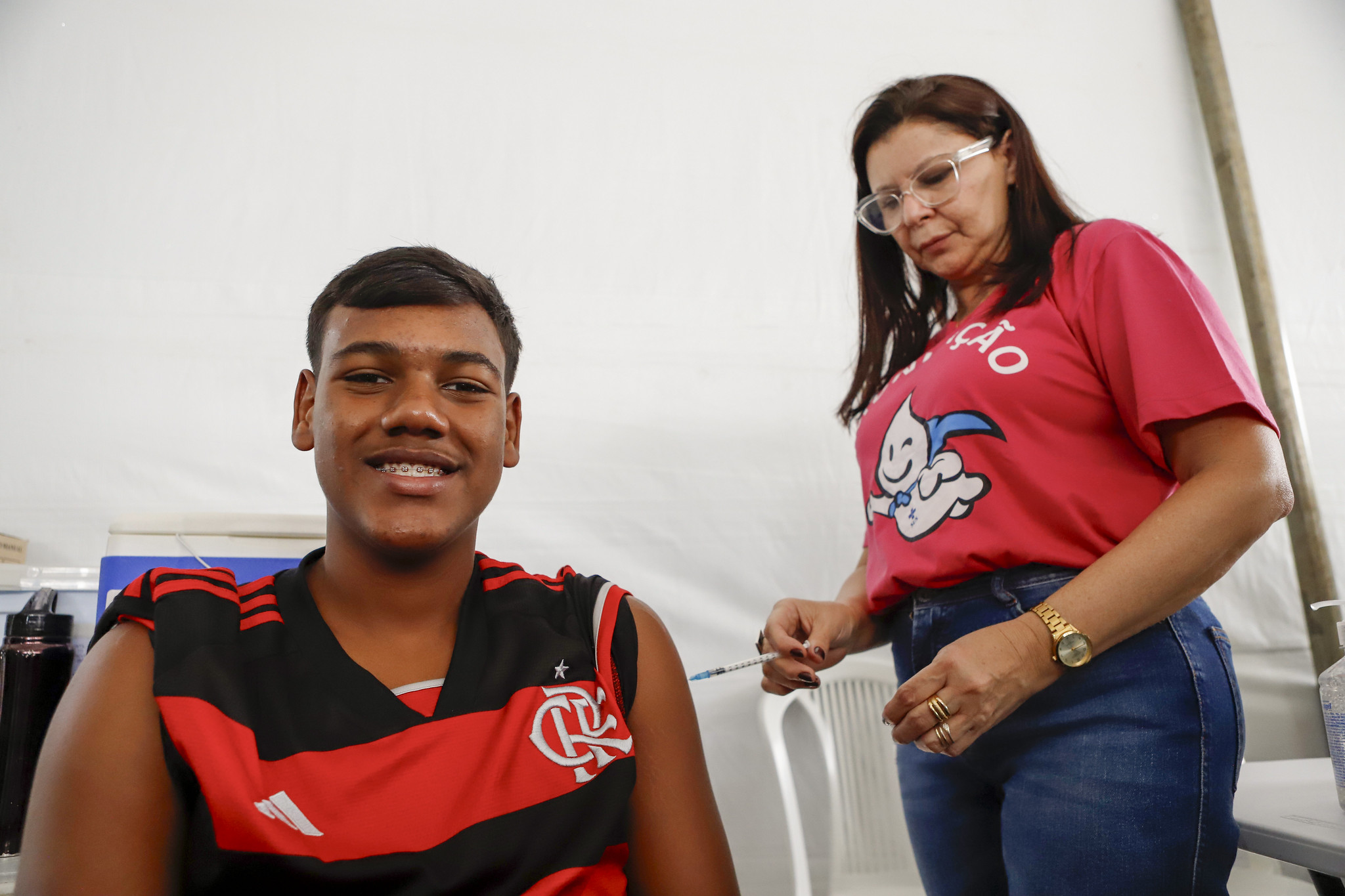 df-libera-vacina-que-previne-cancer-de-penis,-boca-e-colo-de-utero-para-adolescentes