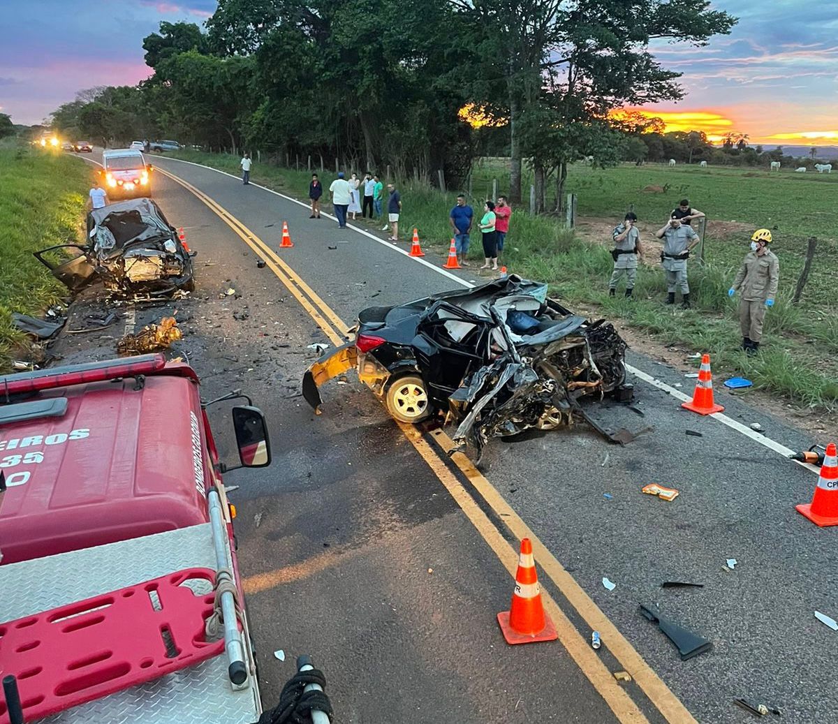 cinco-pessoas-morrem-em-colisao-frontal-na-go-164-em-firminopolis