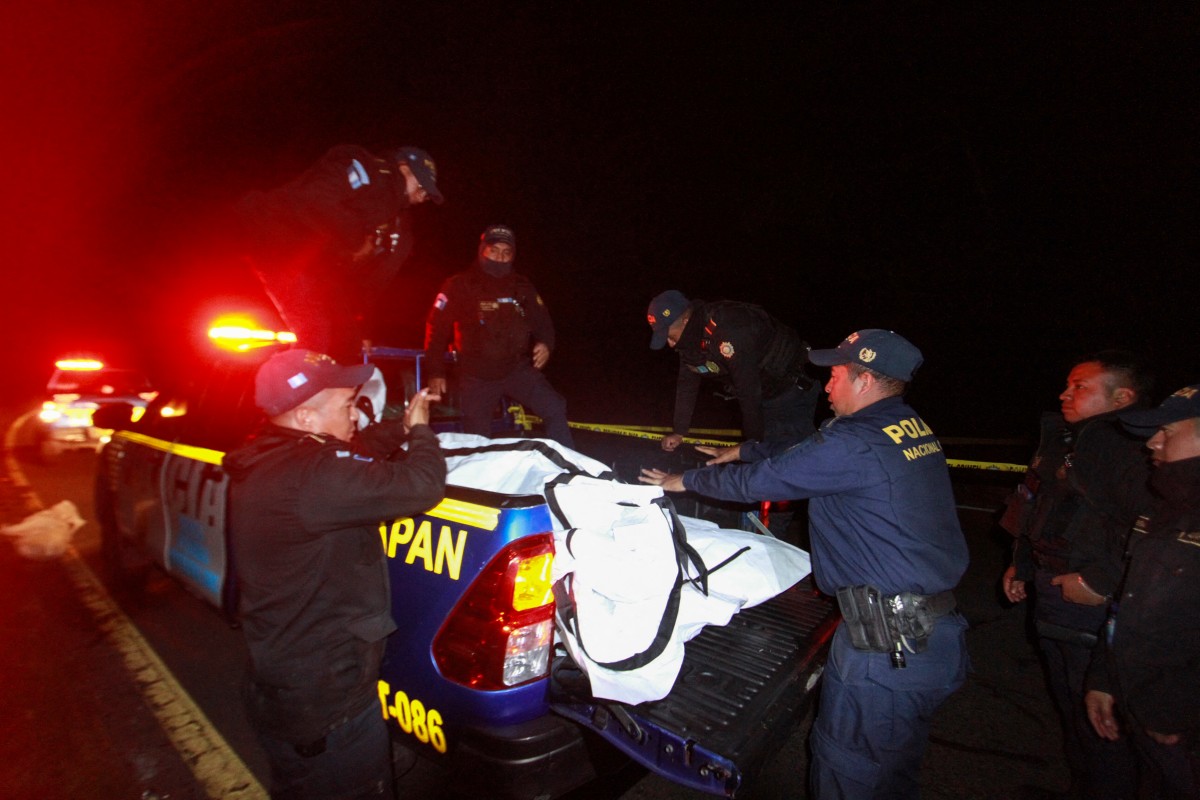 acidente-de-onibus-deixa-15-mortos-no-oeste-da-guatemala