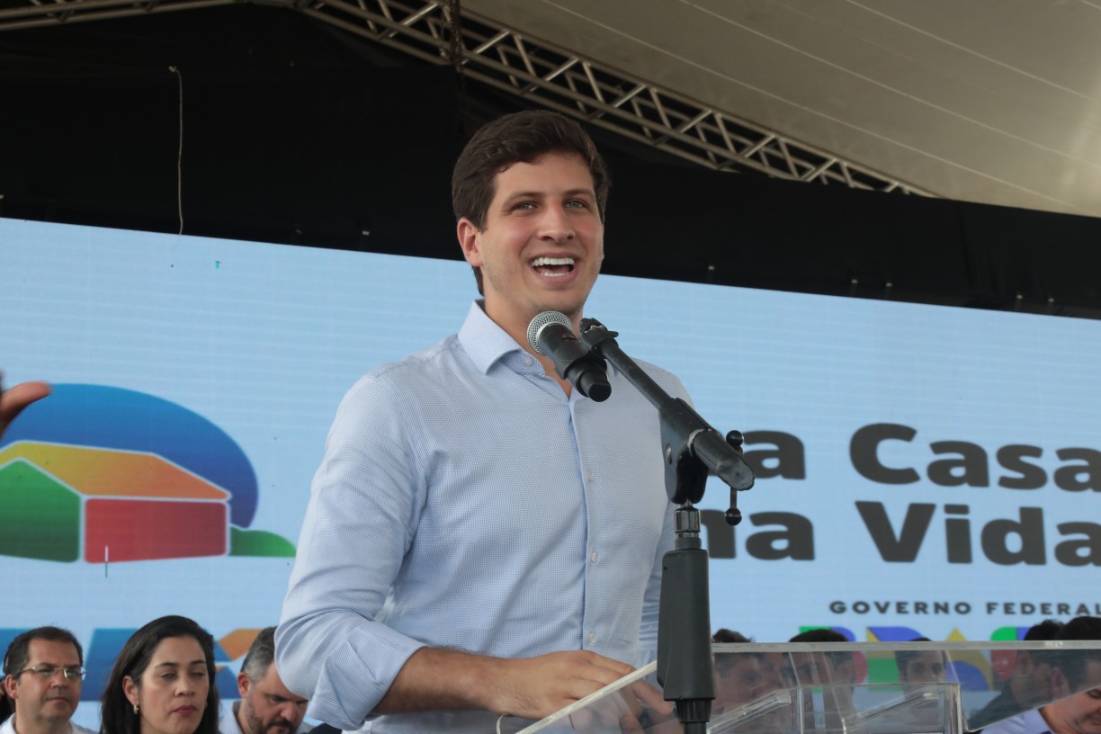 apos-reacao,-joao-campos-anula-nomeacao-de-filho-de-procuradora-para-cargo-de-r$-30-mil