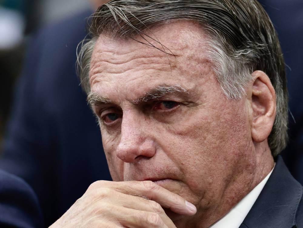 genial/quaest:-52%-acreditam-que-prisao-de-bolsonaro-ocorreu-por-seus-proprios-atos
