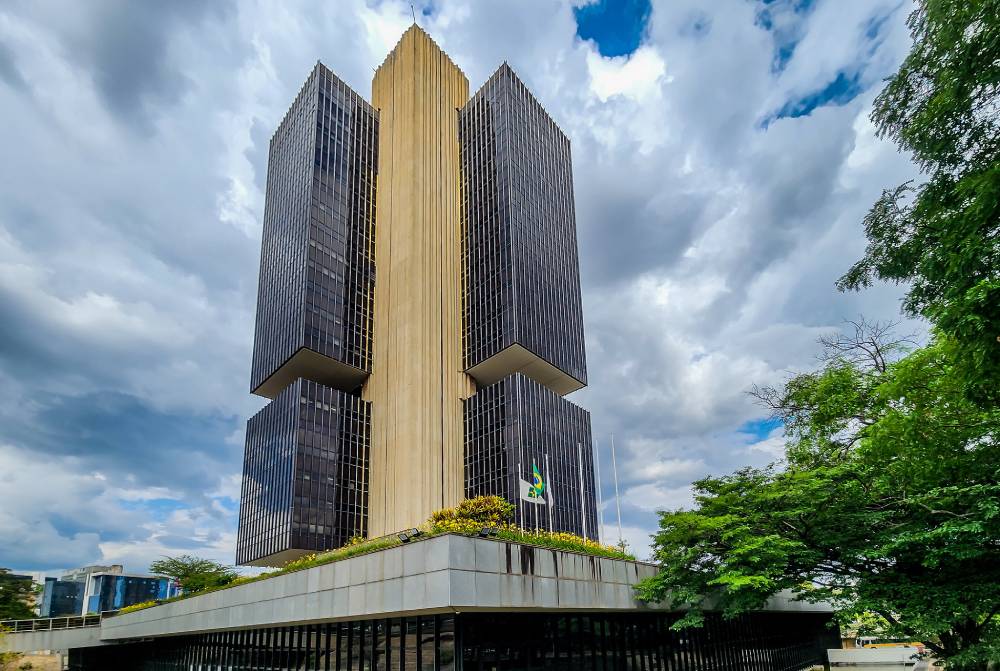 empresa-de-marketing-em-brasilia-contratou-vereador-para-atacar-banco-central,-diz-tv