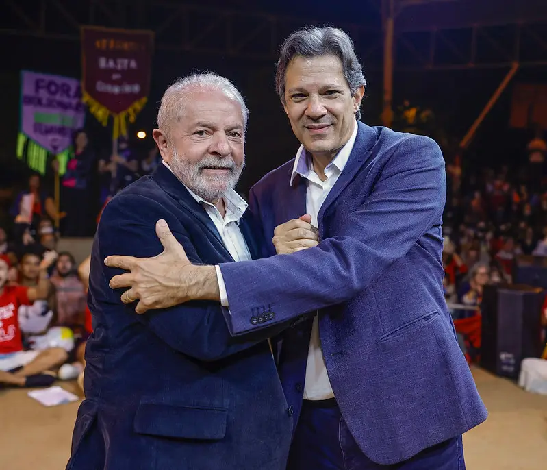 lula-entra-em-campo-para-conter-crise-entre-bc-e-tcu-no-caso-master