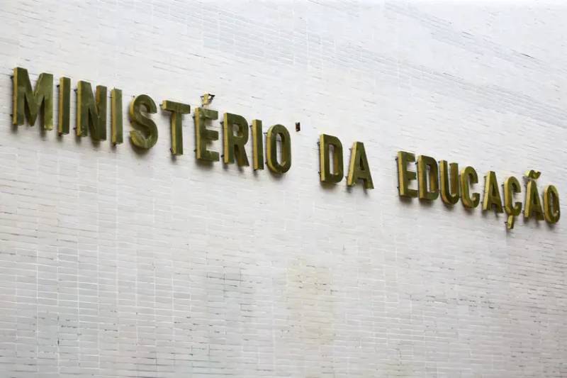 apos-liberacao-de-pos-para-instituto-de-ministro-do-stf,-mec-vai-dar-andamento-a-pedidos-parados