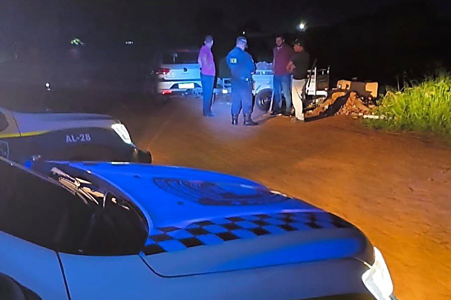 gcm-apreende-veiculos-por-descarte-irregular-de-entulho-em-aparecida