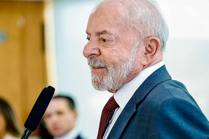 eleicoes-2026:-lula-supera-tarcisio,-michelle-e-flavio-no-1o-turno