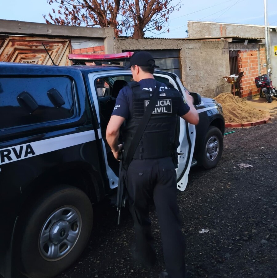 operacao-contra-extorsao-e-trafico-prende-tres-em-goiania